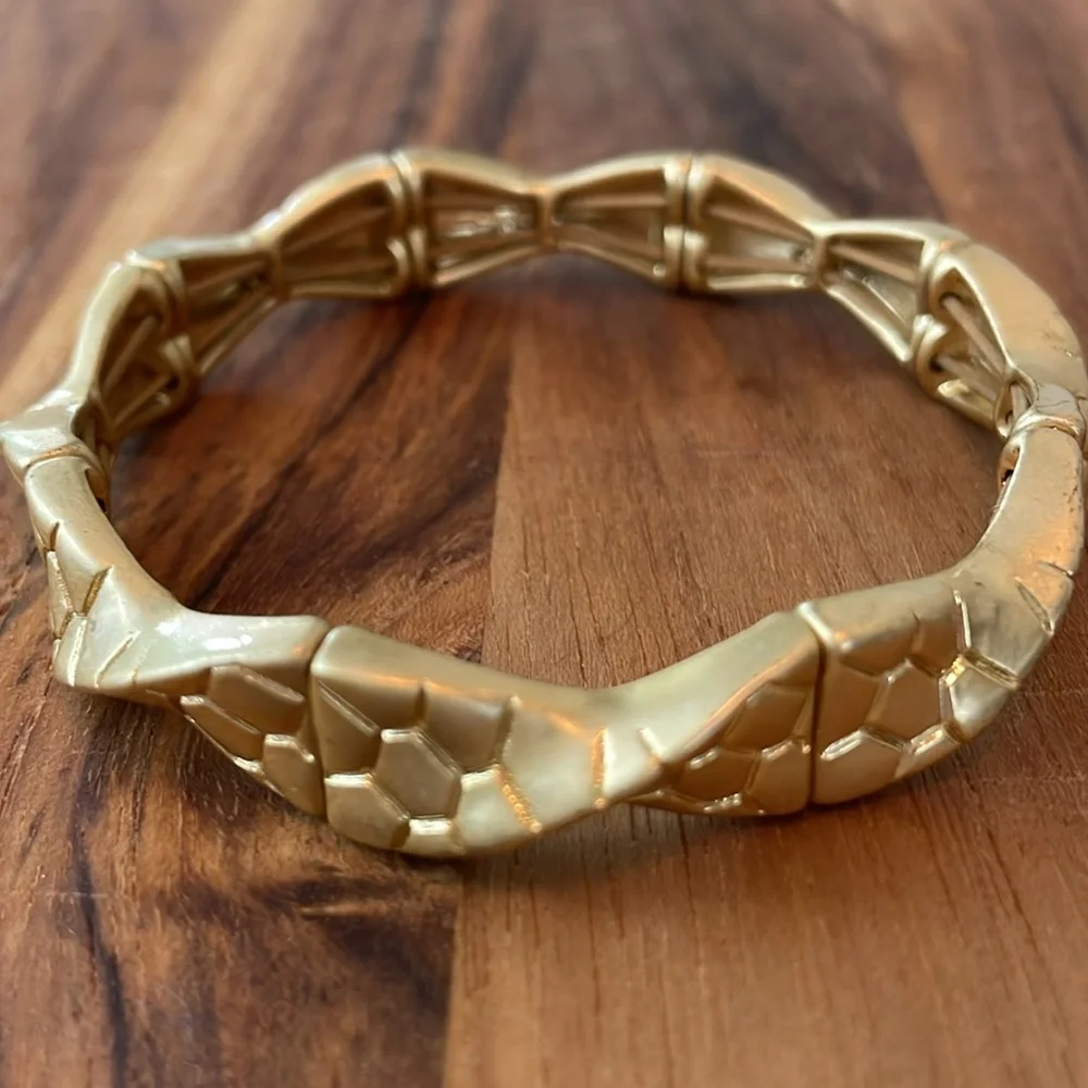 Vintage Lia Sophia Gold-Tone Bracelet